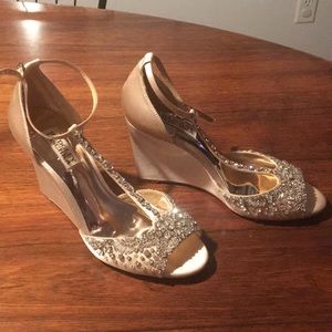 Badgley Mischka Wedge Heels
